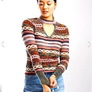 Gimmicks boho multi colored turtleneck size S.